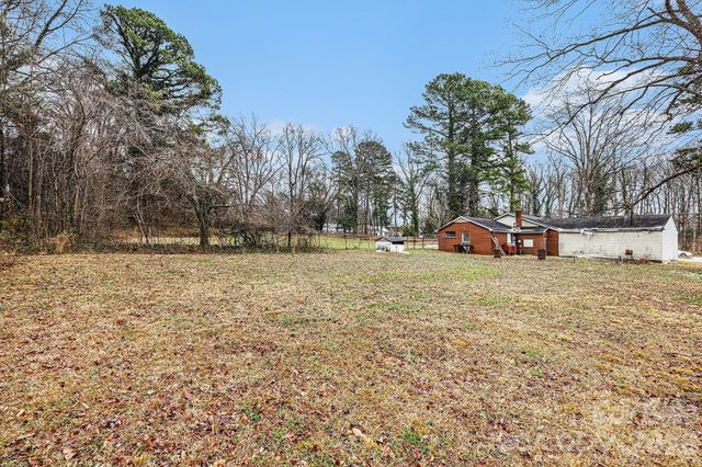 500 Tom Hunter Road, Charlotte, NC 28213