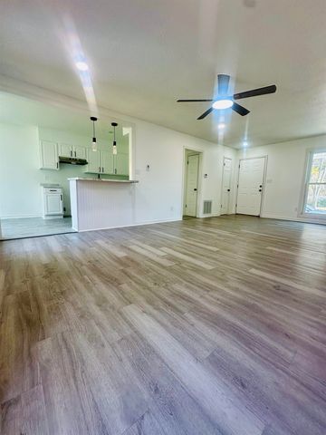 547 NAYLOR RD, Bolivar, TN 38008