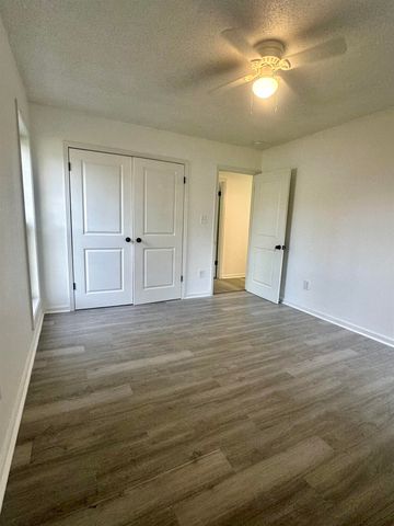 547 NAYLOR RD, Bolivar, TN 38008