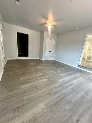 547 NAYLOR RD, Bolivar, TN 38008