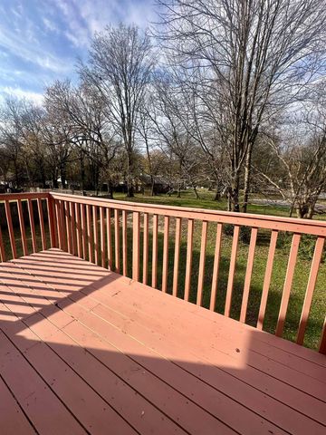 547 NAYLOR RD, Bolivar, TN 38008