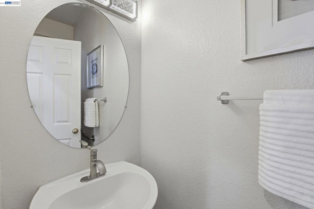 Image 14 of property listing at 7318 Bower Ln, Dublin, CA 94568