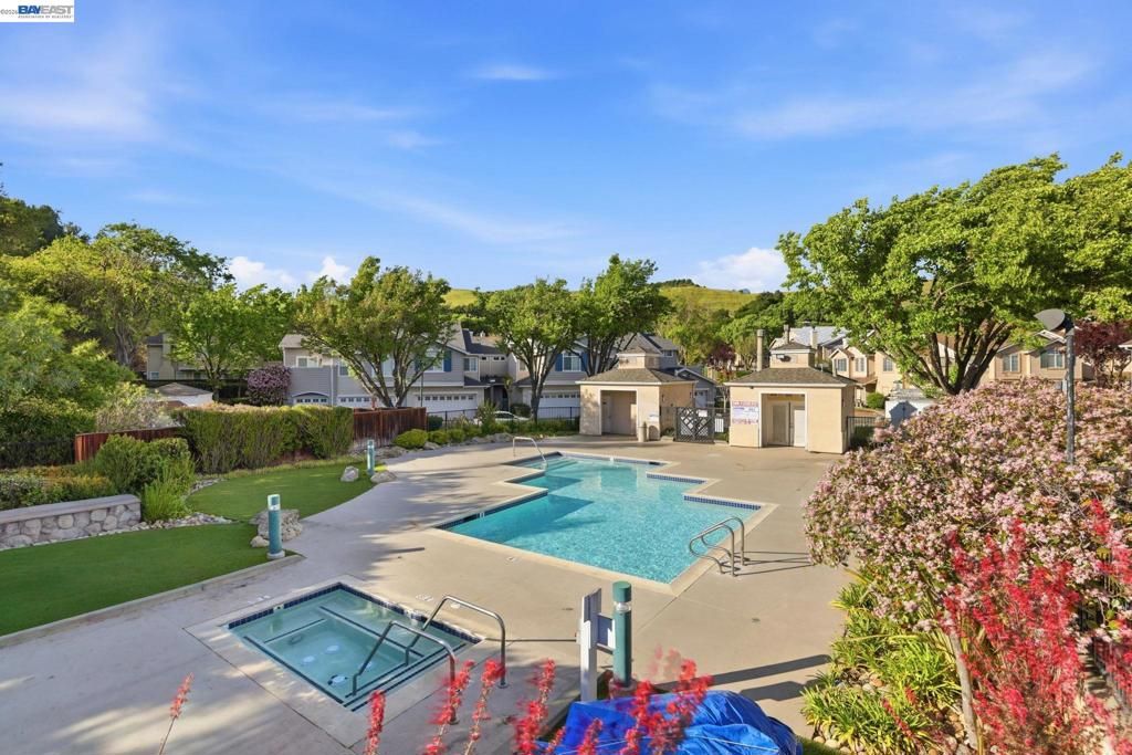 Image 34 of property listing at 7318 Bower Ln, Dublin, CA 94568