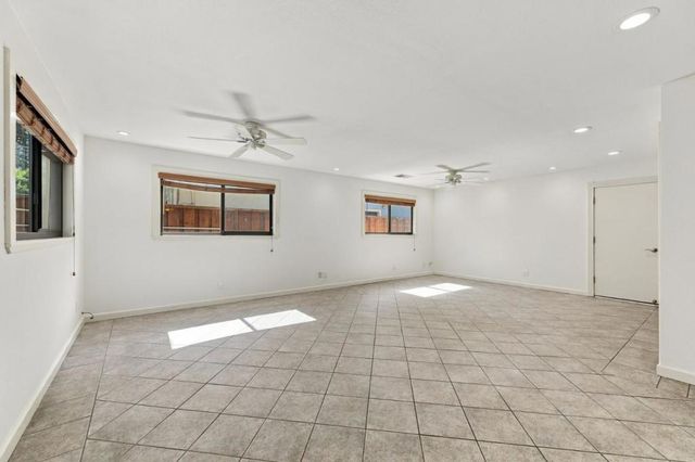 1092 S Daniel Way, San Jose, CA 95128