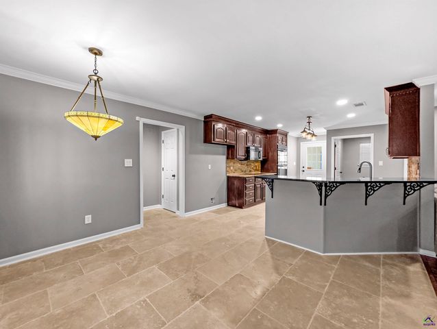 124 Audrey Way, Kathleen, GA 31047