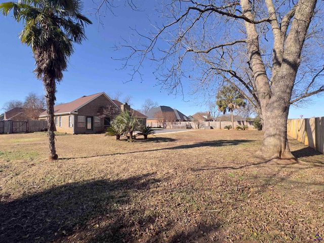 124 Audrey Way, Kathleen, GA 31047