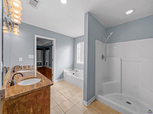 124 Audrey Way, Kathleen, GA 31047