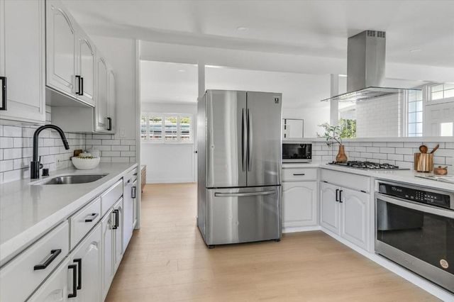 758 Telford Avenue, Mountain View, CA 94043