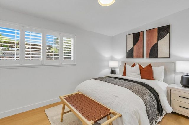 758 Telford Avenue, Mountain View, CA 94043