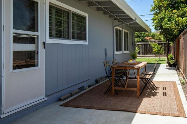 758 Telford Avenue, Mountain View, CA 94043