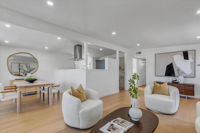 758 Telford Avenue, Mountain View, CA 94043