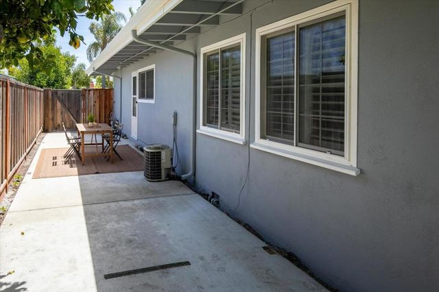 758 Telford Avenue, Mountain View, CA 94043