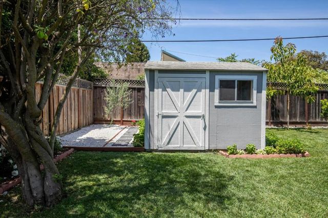758 Telford Avenue, Mountain View, CA 94043