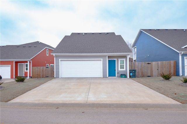 1678 N Izard Lane, Fayetteville, AR 72704