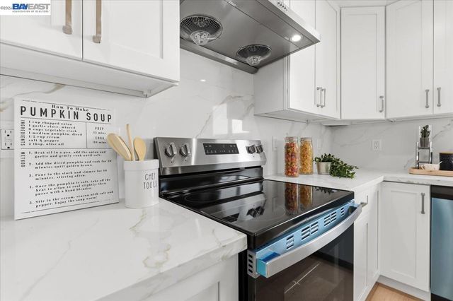 4519 EDWARDS LN, Castro Valley, CA 94546