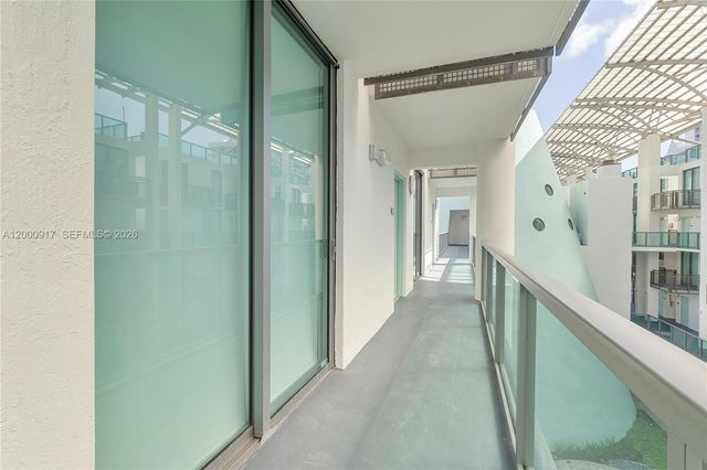 6000 Collins Ave 527, Miami Beach, FL 33140