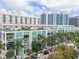 6000 Collins Ave 527, Miami Beach, FL 33140