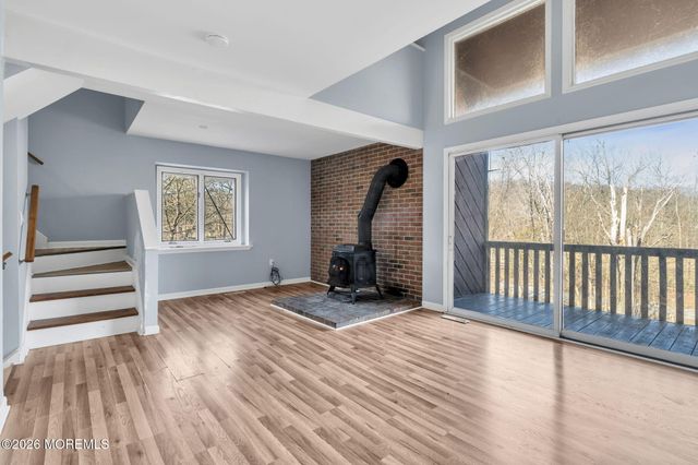 9 Village Way 6, Vernon, NJ 07462