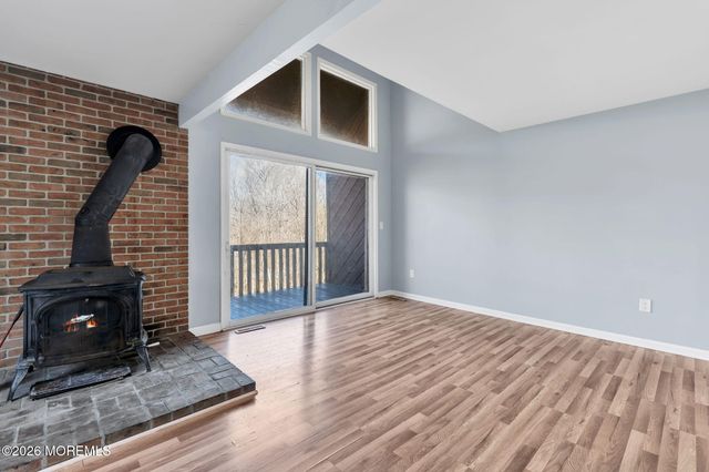 9 Village Way 6, Vernon, NJ 07462