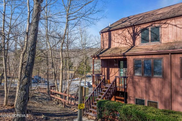 9 Village Way 6, Vernon, NJ 07462