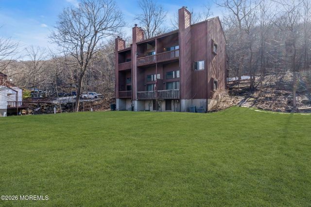 9 Village Way 6, Vernon, NJ 07462