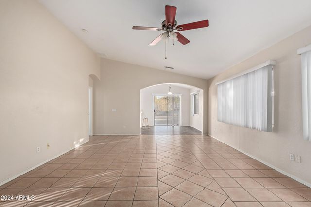 5313 W PECAN Road, Laveen, AZ 85339