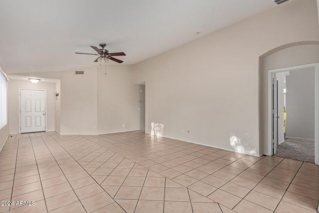 5313 W PECAN Road, Laveen, AZ 85339