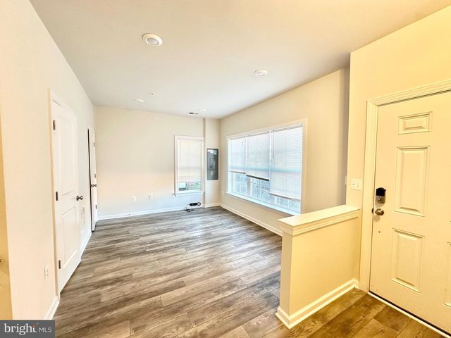 4711 CHEROKEE ST, College Park, MD 20740