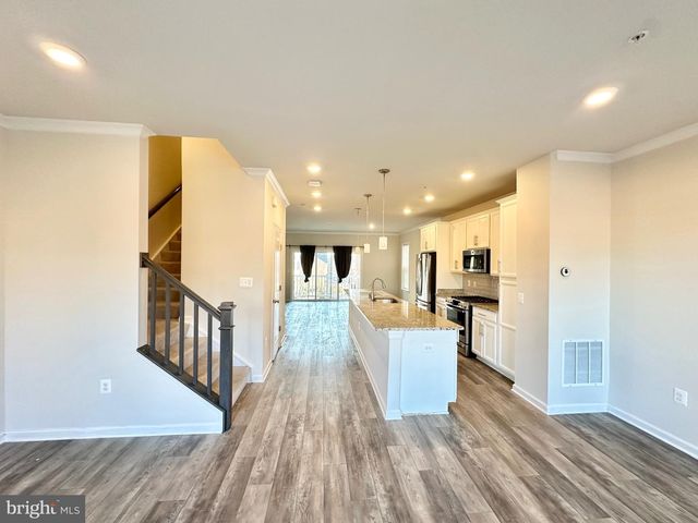 4711 CHEROKEE ST, College Park, MD 20740