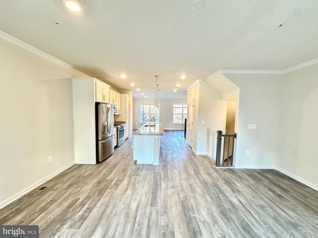 4711 CHEROKEE ST, College Park, MD 20740