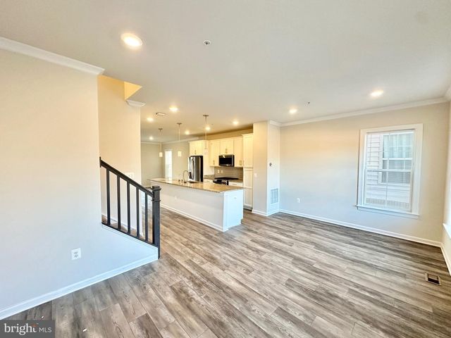 4711 CHEROKEE ST, College Park, MD 20740