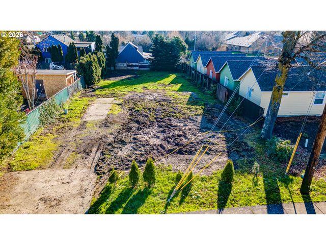 1758 AGUILAS Ct Ne, Salem, OR 97301