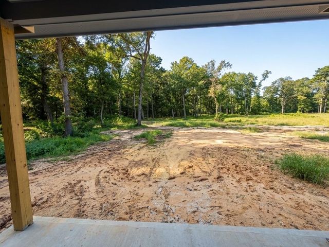 93 County Road 3372, Cleveland, TX 77327
