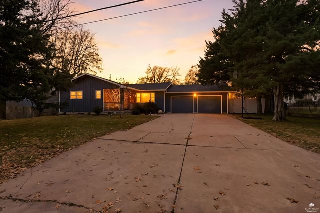 1801 Browning Avenue, Manhattan, KS 66502