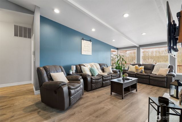 11782 Schold Road NW, Silverdale, WA 98383