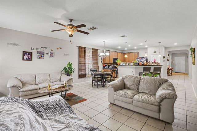 344 Matthews LN, Kyle, TX 78640