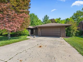 5121 Brookview Road, Rockford, IL 61107