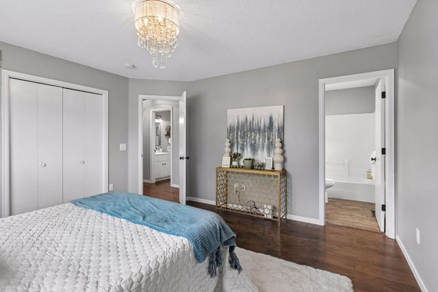 8906 Woodhall Crossing N, Brooklyn Park, MN 55443