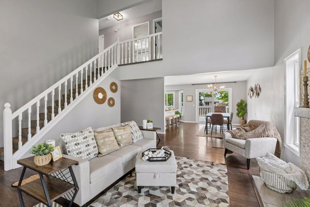 8906 Woodhall Crossing N, Brooklyn Park, MN 55443