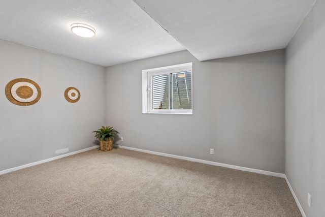 8906 Woodhall Crossing N, Brooklyn Park, MN 55443