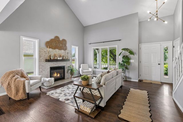 8906 Woodhall Crossing N, Brooklyn Park, MN 55443