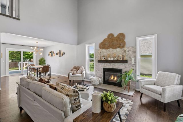 8906 Woodhall Crossing N, Brooklyn Park, MN 55443