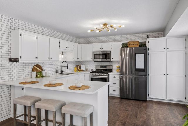8906 Woodhall Crossing N, Brooklyn Park, MN 55443