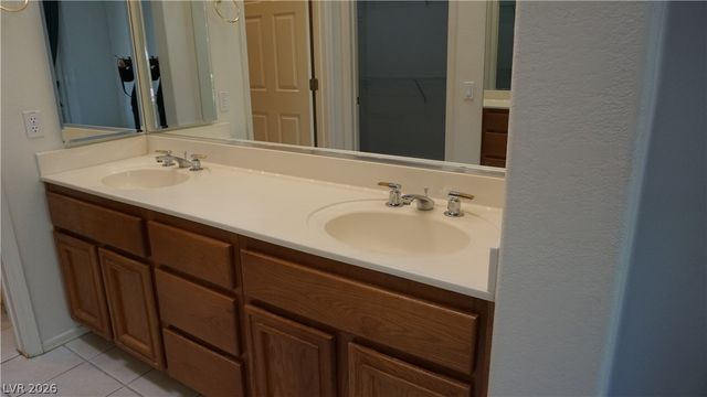 9341 Villa Ridge Drive, Las Vegas, NV 89134