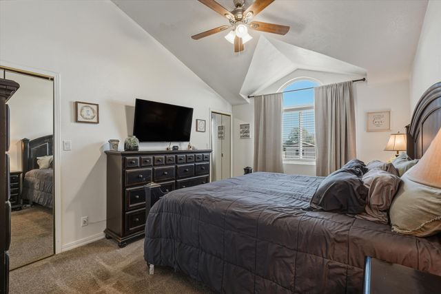 2524 Twin Buttes Drive NE, Rio Rancho, NM 87144