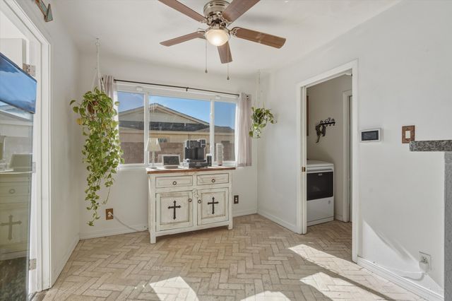 2524 Twin Buttes Drive NE, Rio Rancho, NM 87144