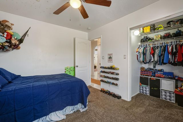 2524 Twin Buttes Drive NE, Rio Rancho, NM 87144