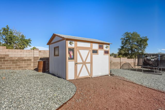 2524 Twin Buttes Drive NE, Rio Rancho, NM 87144