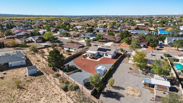 2524 Twin Buttes Drive NE, Rio Rancho, NM 87144