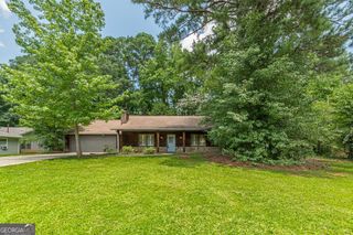 800 Greenwood Trail SE, Conyers, GA 30094